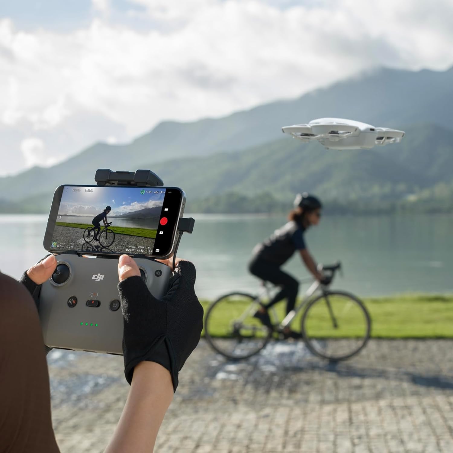 DJI Neo Fly More Combo Drone - Image 4