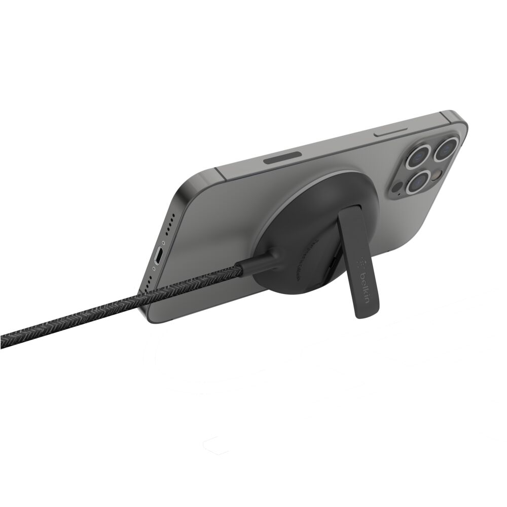 Belkin Portable Wireless Charger Pad with MagSafe 15W - Image 2